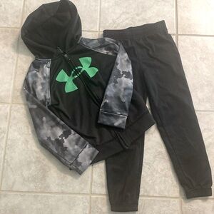 Under Armour zip up hoodie set